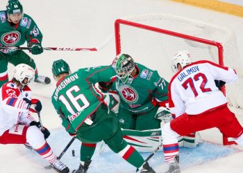 «Автомобилист» переиграл «Динамо Ригу», «Ак Барс» оказался сильнее «Локомотива»