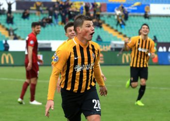 Андрей Аршавин безупречным по точности ударом спас команду от поражения