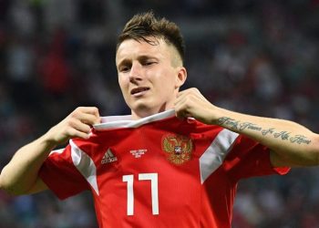 Александр Головин не сможет дебютировать за «Монако» еще месяц