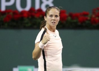 Касаткина уступила Мартич, выиграв первый сет