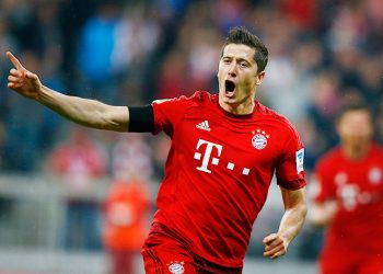 «Бавария» выиграла у «Айнтрахта» за Суперкубок Германии. Левандовски сделал хет-трик