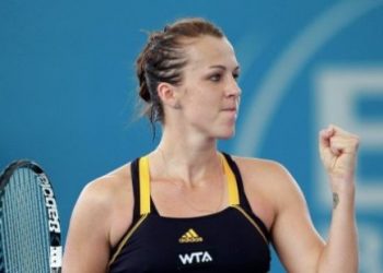 Павлюченкова переиграла Крунич и вышла на Анжелику Кербер