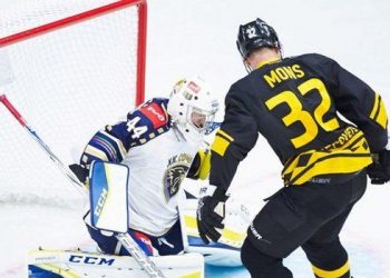 «Северсталь» переиграла «Сочи», забросив три шайбы за 1-й период