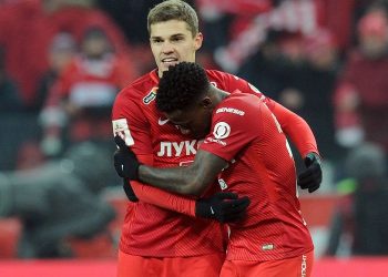 «Спартак» уступил ПАОК, ведя 2:0. «Зальцбург» переиграл «Шкендию 79»