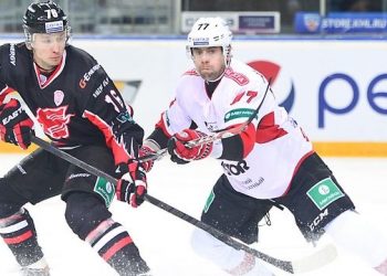 Дубль Михеева не спас «Авангард» от разгрома в матче с «Трактором»