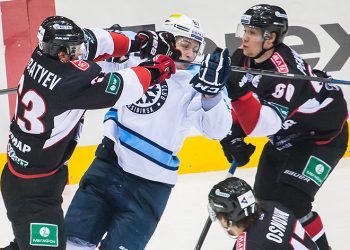 Мемориал Ромазана. «Трактор» разгромил «Сибирь», «Металлург Мг» и «Торпедо» дошли до буллитов