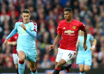 Дубль Лукаку принес «Манчестер Юнайтед» выездную победу над «Бернли»