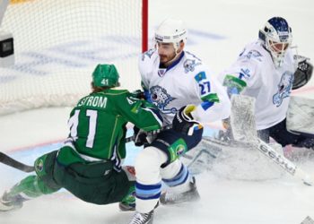 «Салават Юлаев» разгромил «Барыс», забросив 7 шайб за 2 периода