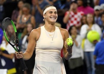 Арина Соболенко выиграла турнир в Ухане, в финале переиграв Контавейт