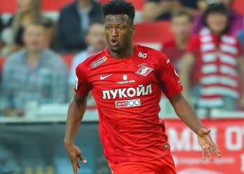 «Спартак» неожиданно уступил «Ахмату» и отпускает «Зенит» на 5 очков