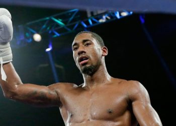 Прогноз Деметриус Андраде — Уолтэр Коутондоква (21 октября 2018), ставки и коэффициенты