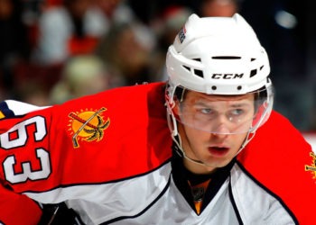 Шайба Дадонова помогла «Флориде» победить «Айлендерс» в овертайме