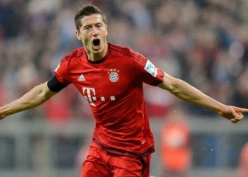 «Бавария» обыграла АЕК, забив все свои голы за 2 минуты