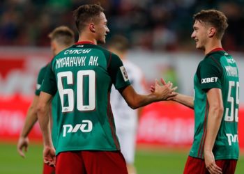 «Локомотив» уступил «Порту». Не забит пенальти, отменен гол, получена красная