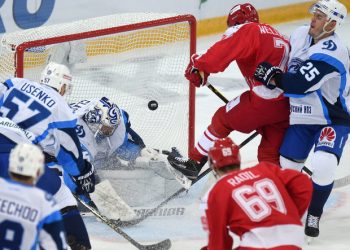 «Спартак» в непростом матче переиграл минское «Динамо»