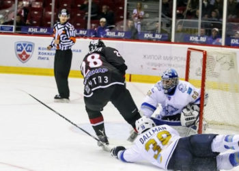 Дубль Шарова не помог «Трактору» переиграть «Барыс»