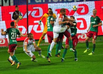 Прогноз Локомотив — Урал (23 ноября 2018), ставки и коэффициенты