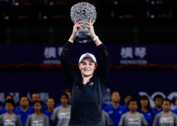 Эшли Барти — победительница «Элит Трофи» в Чжухае. Повержена Ван Цян