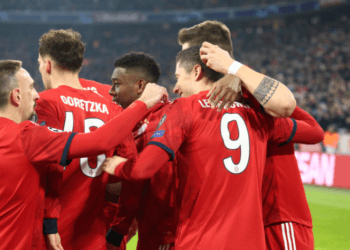 Дубли Роббена и Левандовски вывели «Баварию» в 1/8 финала Лиги чемпионов