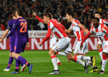 «Ливерпуль» сенсационно уступил «Црвене Звезде» и усложнил выход в плей-офф