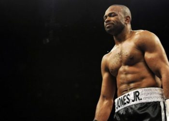 Рой Джонс готов сразиться с Хабибом Нурмагомедовым за приличный гонорар