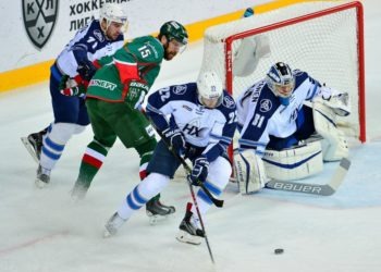 «Нефтехимик» по буллитам победил «Ак Барс», отыграв отставание в 2 шайбы