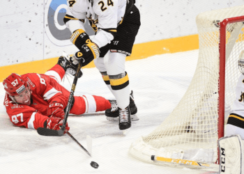 «Спартак» уверенно переиграл «Северсталь». Никонцев отметился дублем