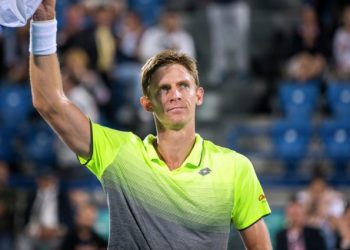 Надаль уступил Андерсону в полуфинале турнира в Абу-Даби