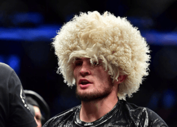 Хабибу разрешили не посещать слушание по делу о драке после боя с Макгрегором