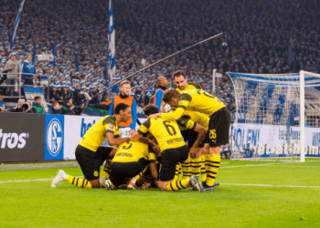 18-летний Санчо принес «Боруссии» Дортмунд победу над «Шальке»