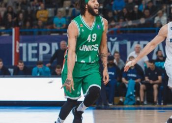 УНИКС обыграл «Скайлайнерс» и вышел в топ-16 Еврокубка с первого места