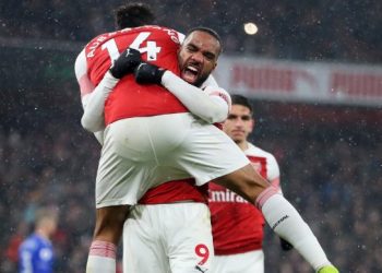 Голы Обамеянга и Ляказетта помогли «Арсеналу» победить «Кардифф»