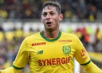 Полиция прекратила попытки найти пропавший самолёт с Салой