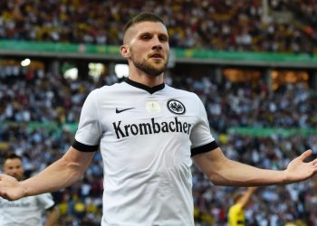 Прогноз Вердер — Айнтрахт (26 января 2019), ставки и коэффициенты