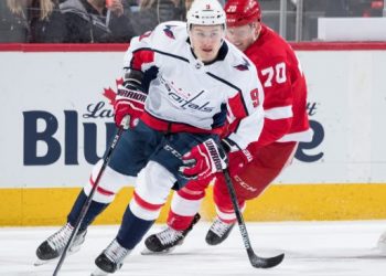 2 паса Кузнецова и 1 Овечкина помогли «Вашингтону» выиграть у «Детройта»