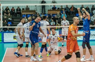 Матч волейбольных дружин «Урал» и «Нова» подозревают в договорном исходе