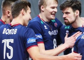 «Кузбасс» в пяти партиях обыграл «Факел» в центральном матче 21 тура Суперлиги