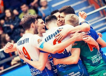 «Кузбасс» переиграл «Галатасарай» в первом матче полуфинала Кубка ЕКВ