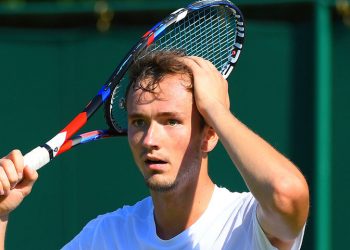 Прогноз Даниил Медведев — Роджер Федерер (27 марта 2019), ставки и коэффициенты