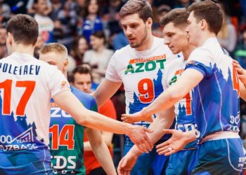 «Кузбасс» в «золотом сете» уступил «Галатасараю» в полуфинале Кубка вызова ЕКВ