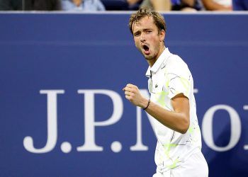 Прогноз Даниил Медведев — Евгений Донской (19 сентября 2019), ставки и коэффициенты