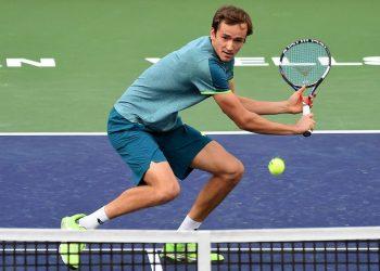 Прогноз Даниил Медведев — Стефанос Циципас (11 октября 2019), ставки и коэффициенты