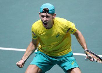 Прогноз Денис Шаповалов — Алекс де Минор (5 января 2020), ставки и коэффициенты