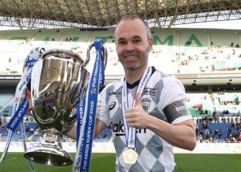 Иньеста вышел на второе место по количеству титулов в истории футбола