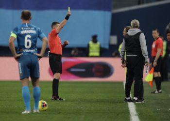 «Зенит» и «Локомотив» сыграли вничью, Сёмин был удалён в первом тайме