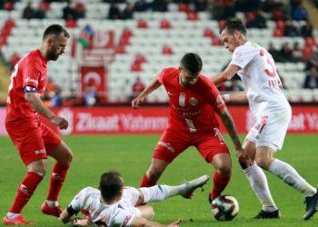 Прогноз Антальяспор — Сивасспор (16 марта 2020), ставки и коэффициенты