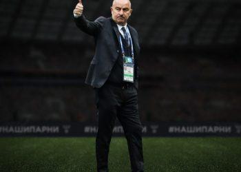 Черчесов продлил контракт со сборной России до декабря 2022 года