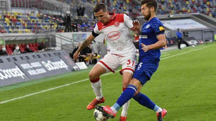 Бундеслига матч Фортуна Шальке