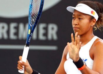 Наоми Осака