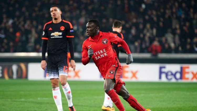 Пионе Систо